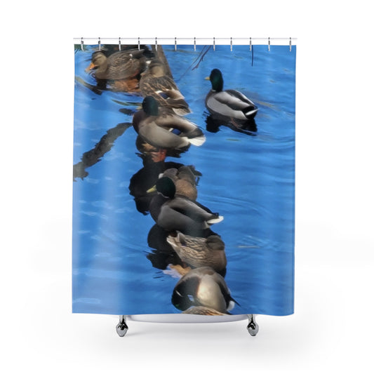 Serene Wildlife Shower Curtain - Calm Design for Tranquil Bathrooms